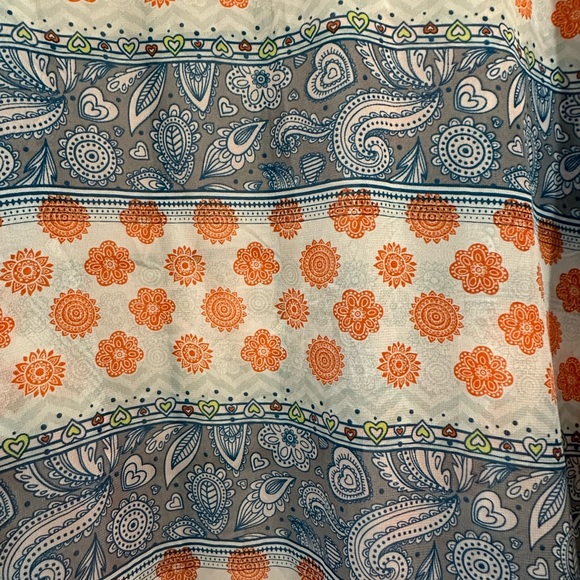 lulaRoe Kimono Large flowy & feminine slightly sheer lightweight fabric - Picture 6 of 8